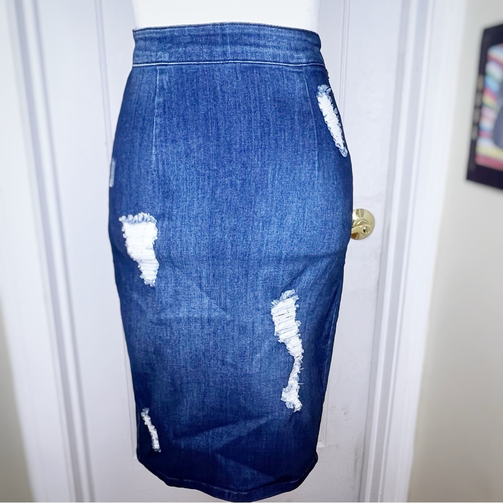 Elegant Distressed Blue Pencil Skirt